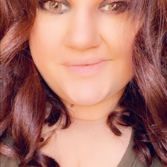 Meet your Posher, Chelsea - Picture 3 of 3